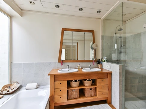 modern banyo dekorasyonu seramik tasarimi